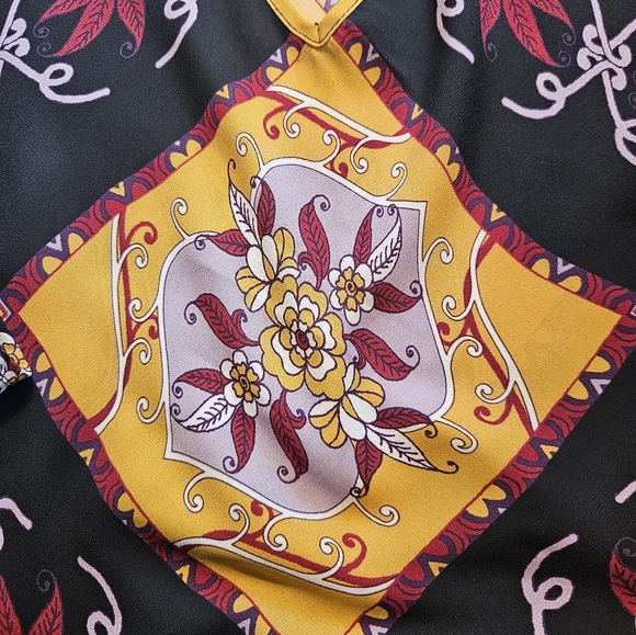 Heart and Soul Women's Sheer Top - Picture 6 of 9